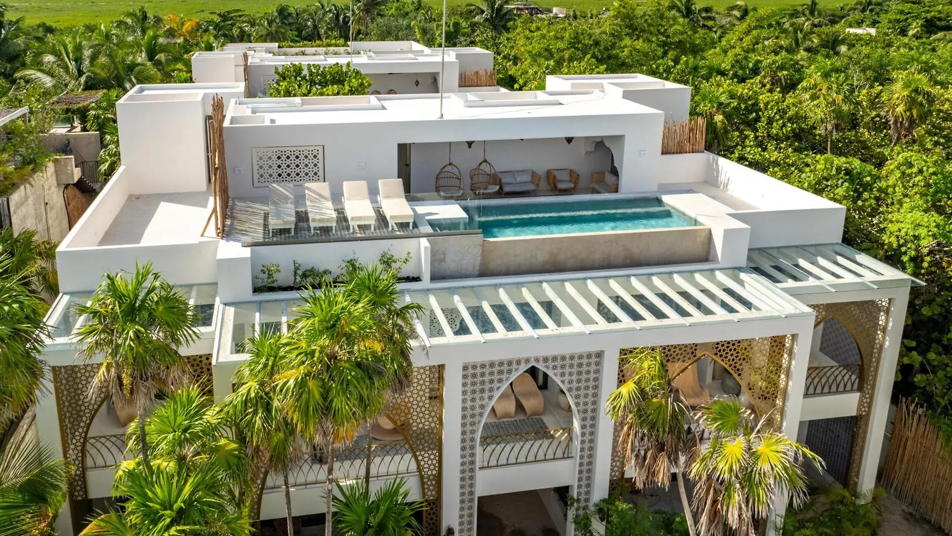 Sana Tulum Beachfront Boutique Hotel 5*,