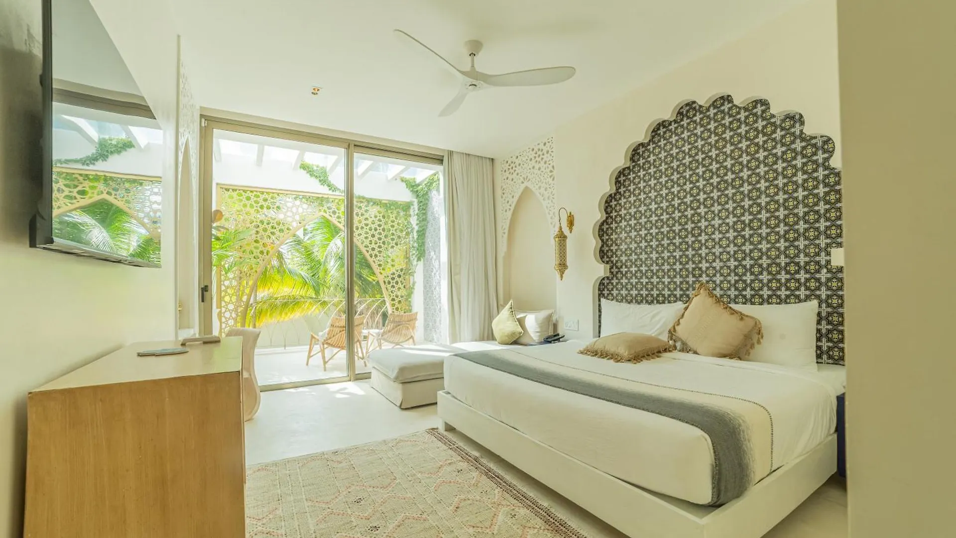 Sana Tulum Beachfront Boutique Hotel 5*,